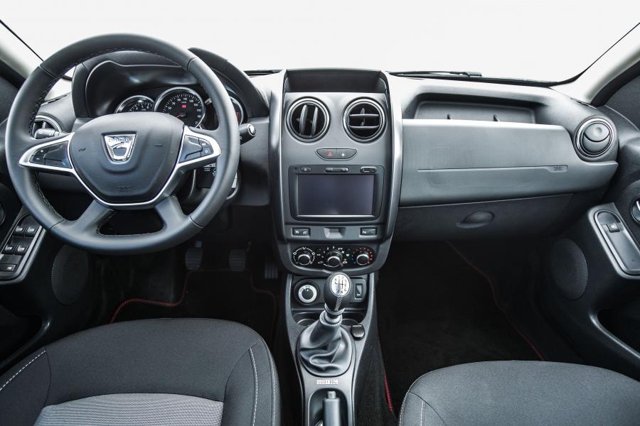 Торпедо Dacia Duster Strongman 2017 года  (фото 12 из 30)
